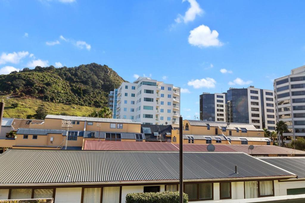 Downtown Mountview - Mt Maunganui Holiday Home Mount Maunganui Luaran gambar