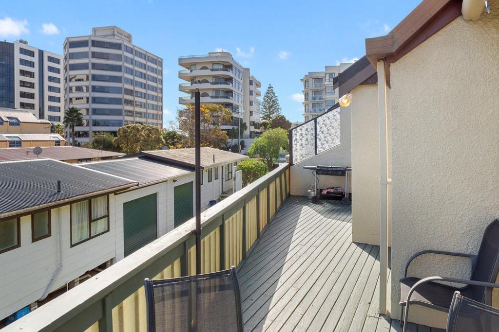 Downtown Mountview - Mt Maunganui Holiday Home Mount Maunganui Luaran gambar